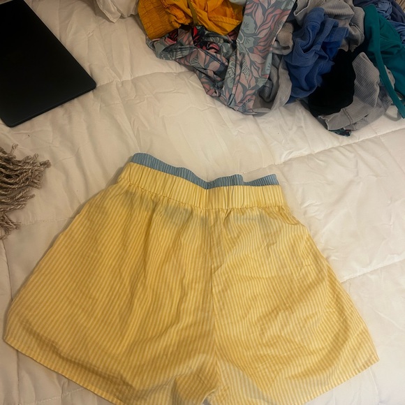 Daily Drills Cream and Blue Athletic Shorts with Relaxed Fit - Picture 4 of 5